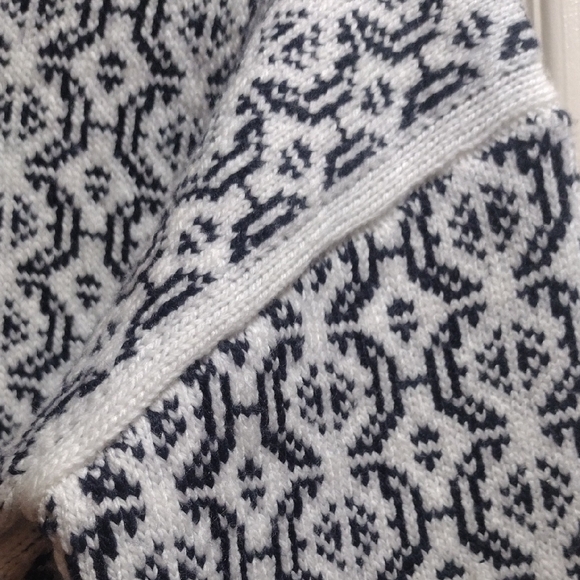 Free Assembly Monochrome Turtleneck Sweater - Picture 7 of 8